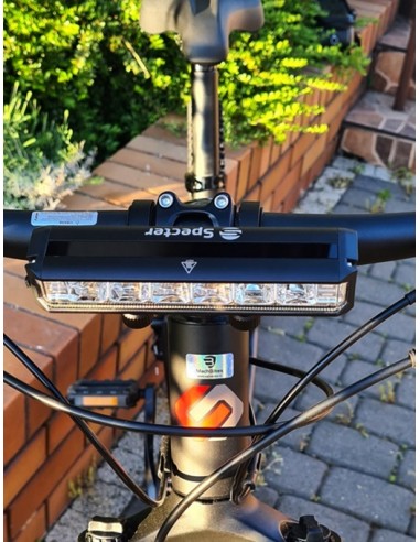 Lampka rowerowa oświetlenie przód Specter EOS620 1400lm 6Led USB Latarka !!