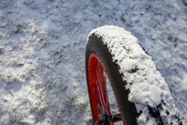 Czy można przechowywać rower zimą na dworze?